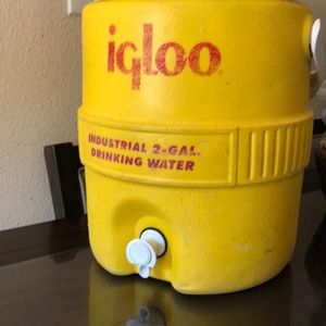 Meet your Posher, Adan